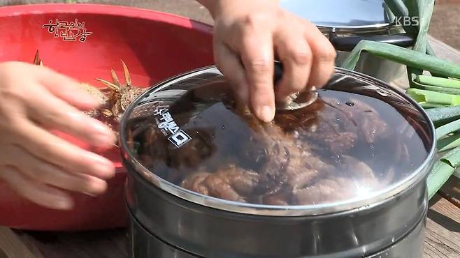 한국인의 밥상 - 왕밤송이게 된장찌개 , 왕밤송이게 찜(스압) 한국인의 밥상 - 왕밤송이게 된장찌개 , 왕밤송이게 찜.jpg