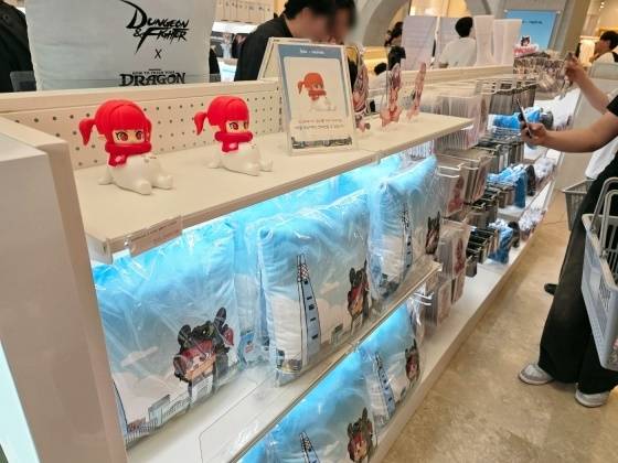 ‘SNOWMAGE in 롯데월드타워’