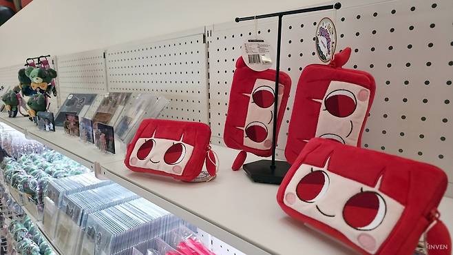 ▲ 티슈파우치는 여러모로 활용하기 좋긴하죠.