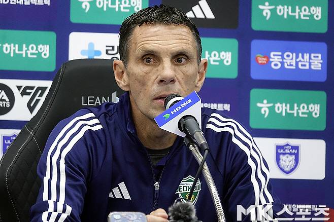 전북 현대 거스 포옛 감독. 사진=이근승 기자