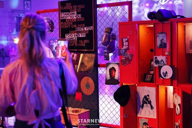 13일 경기 고양시 킨텍스 전시장에서 방탄소년단과 아미의 축제 'BTS FESTA'가 열린 가운데 한국과 글로벌 팬들이 오프라인 행사를 즐기고 있다. /2025.06.13 /사진=김휘선 hwijpg@