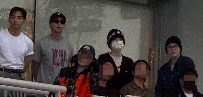 (왼쪽부터) 뷔, RM, 슈가, 지민 /사진=온라인 커뮤니티