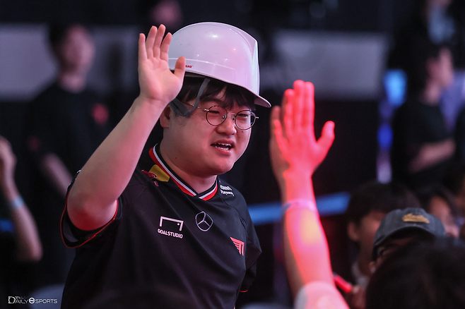 '오펠' 강준호는 수치로 보기 힘든 안정성을 바탕으로 승률서 앞서고 있다.