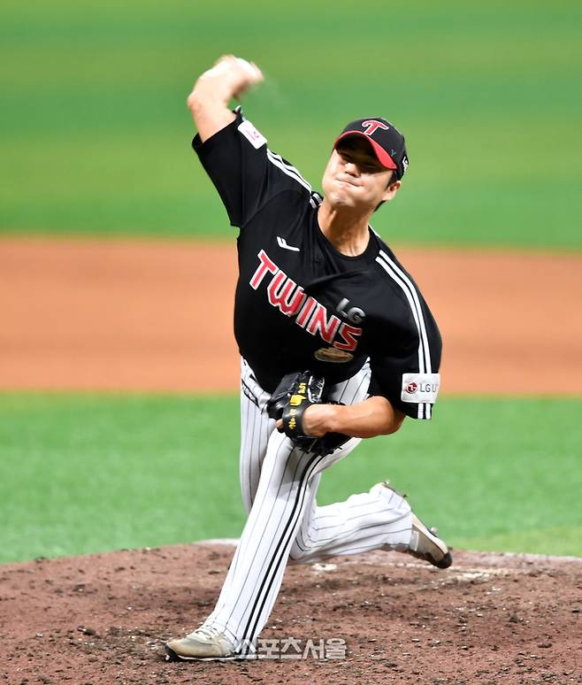 백승현이 투구에 임하고 있다. 사진 | 스포츠서울 DB