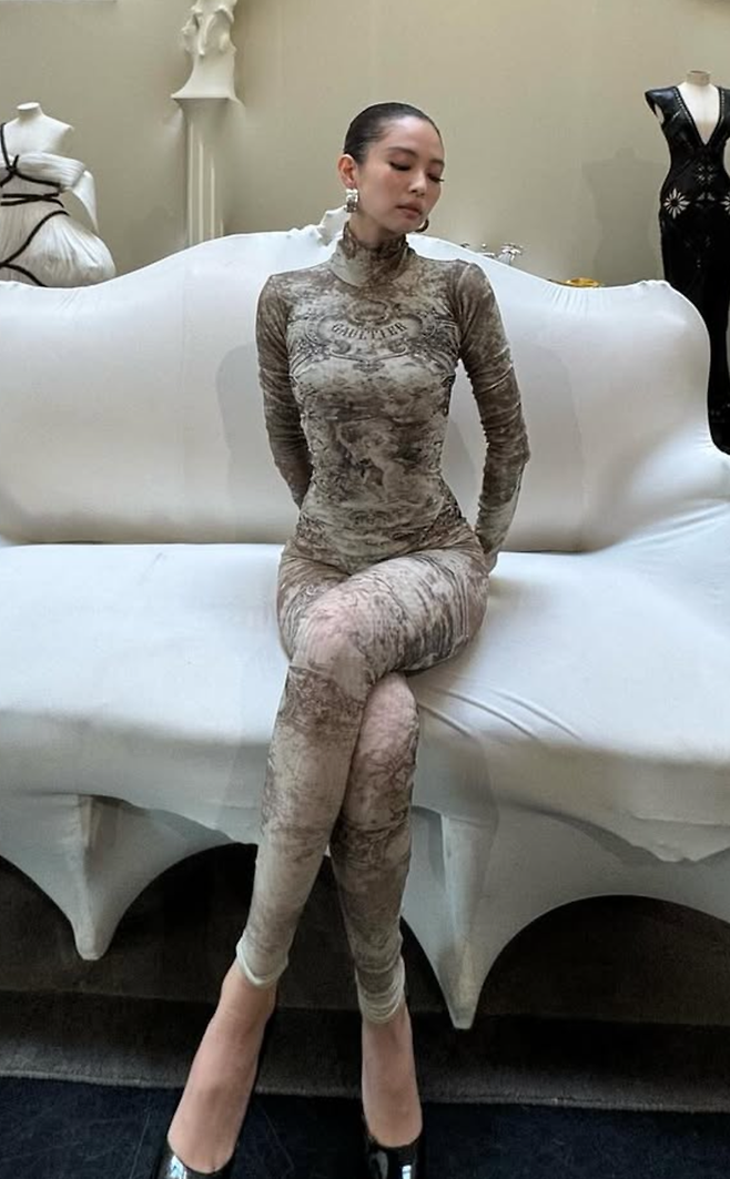 제니 인스타그램.