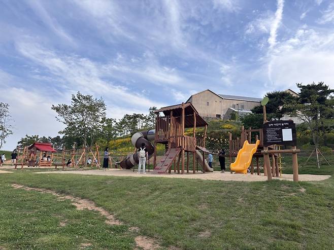 상하농원 내 어린이놀이터.&nbsp;황소영 기자 fangso@donga.com