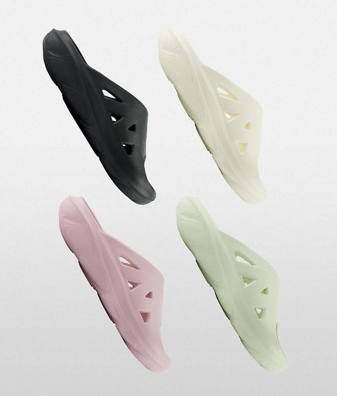 뉴발란스 리커버리 슬라이드./사진=이랜드 제공