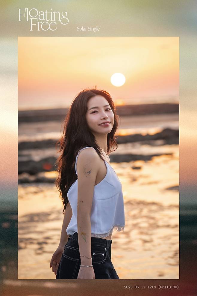 솔라, 중국어 싱글 'Floating Free'로 대만 아이튠즈 '톱 송' 차트 1위