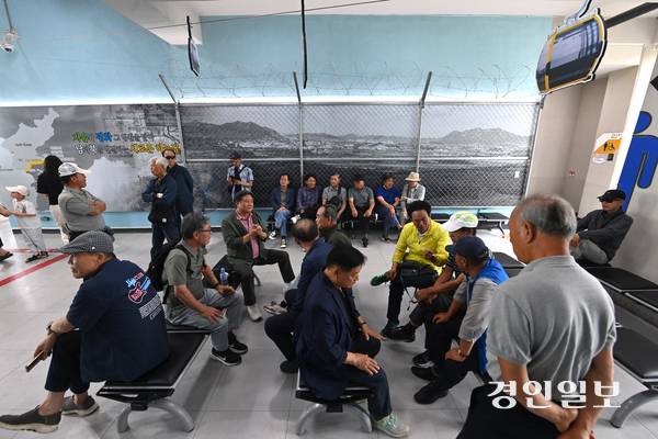 휴일인 15일 오전 파주시 임진각평화누리공원이 안보관광을 하러 온 관광객들로 북적이고 있다. 2025.6.15 /최은성기자 ces7198@kyeongin.com