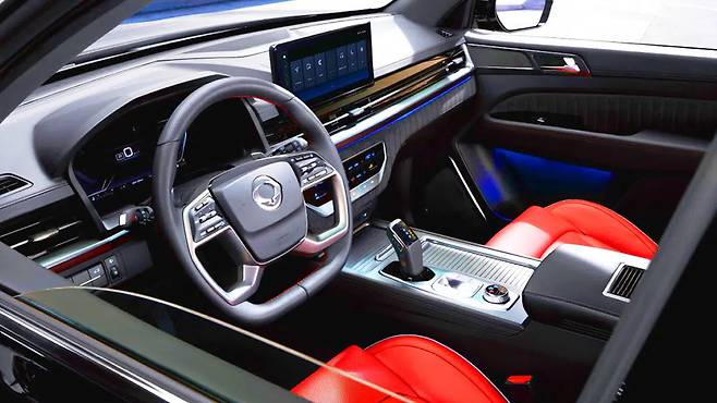 KGM 렉스턴 뉴 아레나 실내