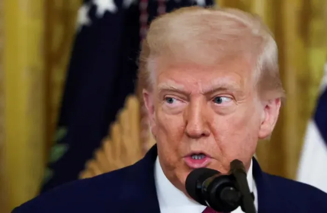 도널드 트럼프 미국 대통령이 지난 12일(현지시간) 워싱턴 백악관에서 연설하고 있다. 로이터연합뉴스