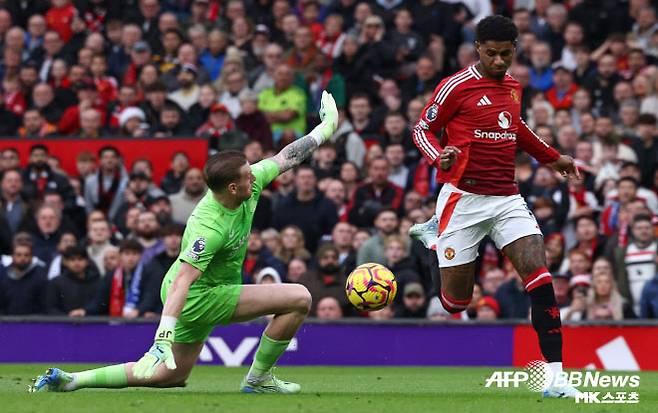 래시포드. 래시포드는 2024-25시즌 겨울 이적시장에서 프로 데뷔 후 처음 맨유를 떠났다. 빌라로의 6개월 임대 이적이었다. 래시포드는 빌라에서 리그 10경기에 출전해 2골 2도움을 기록했다. 래시포드는 부상으로 일찌감치 시즌을 마쳤다. 사진=AFPBBNews=News1