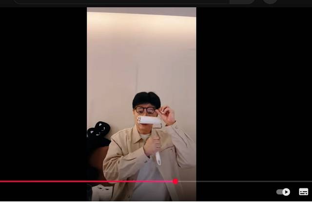 한동훈 전 국민의힘 대표가 자신의 유튜브 채널을 통해 ‘얼굴에 돌돌이하는 한동훈입니다’라는 제목으로 라이브 방송을 하고 있다. 유튜브 캡처