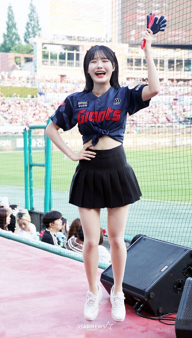 [포토]'공중부양' 최홍라