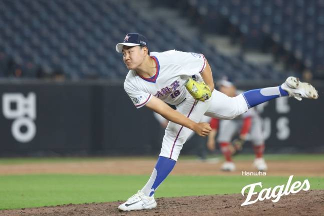 경기항공고 양우진이 지난 2일 대전 한화생명 볼파크에서 열린 2025 제3회 한화 이글스배 고교·대학 올스타전에서 역투하고 있다. /사진=한화 이글스 제공