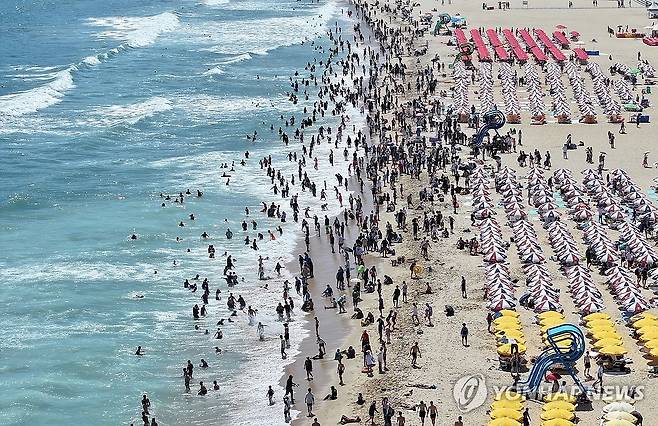 지난해 해운대해수욕장 모습 [손형주 기자]
