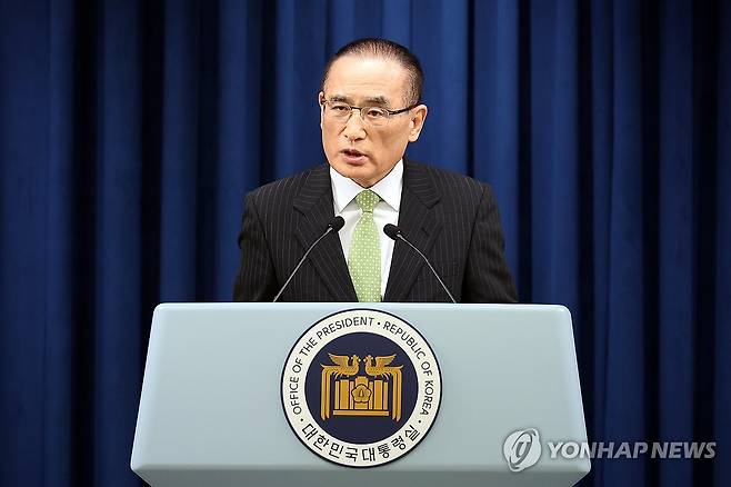 위성락 안보실장, G7 정상회의 관련 설명 (서울=연합뉴스) 한상균 기자 = 위성락 국가안보실장이 15일 서울 용산 대통령실에서 이재명 대통령 캐나다 G7 정상회의 참석 관련 설명을 하고 있다. 2025.6.15 xyz@yna.co.kr