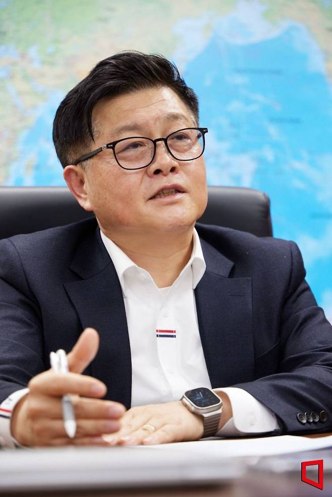 지난 11일 김승현 고려아연 온산제련소장이 아시아경제와 인터뷰하고 있다. 고려아연 제공