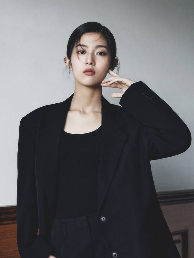 신은수, 화보 무드 새 프로필 공개 <사진 출처: 매니지먼트숲>