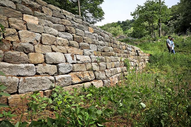 동고산성은 전주에서 후백제의 흔적을 확인할 수 있는 몇 안 되는 유적 중 하나다. / 주민욱 영상미디어 기자