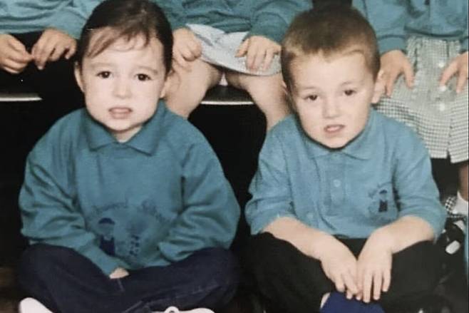 마이클 무어(26)와 애슐리 무어(26)의 어릴 적 모습. 틱톡 캡처