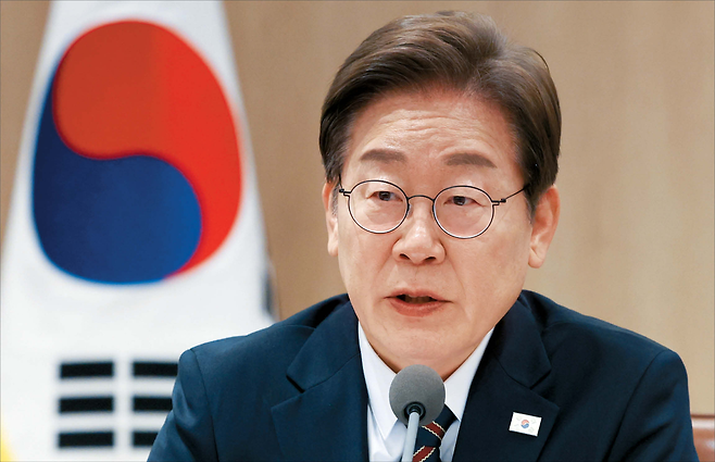 국무회의를 주재하고 있는 이재명 대통령. [연합]