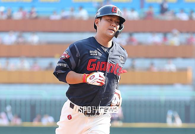▲ 롯데 내야에서 없어서는 안 될 존재감을 과시하고 있는 김민성 ⓒ곽혜미 기자