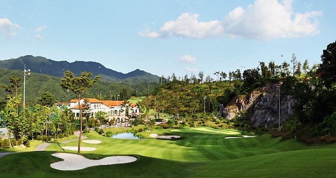 경기도 포천에 위치한 포레스트힐CC 외부 전경. 사진 | 쇼골프