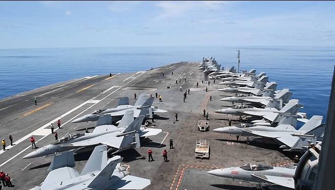 중동으로 전개중인 미 해군의 니미츠호. AFP연합뉴스