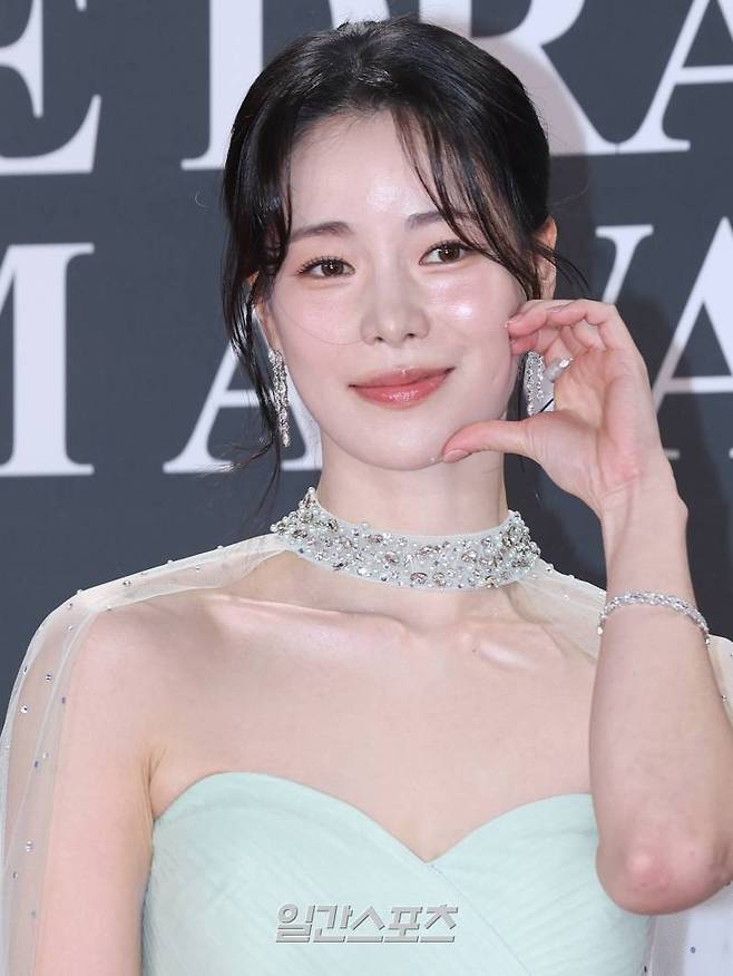 배우 임지연이 29일 오후 서울 영등포구 KBS에서 열린 제45회 청룡영화상 레드카펫 행사에 참석해 포즈를 취하고 있다. '청룡영화상'은 한국영화의 질적 향상을 꾀하고 영화산업의 발전을 진흥발전을 위한다는 취지 아래 만들어진 영화제. 서병수 기자 qudtn@edaily.co.kr /2024.11.29/