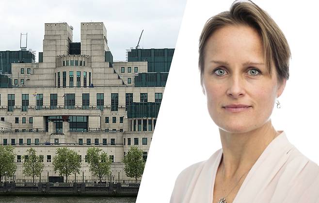 (왼쪽) 영국 런던에 위치한 MI6 본사 전경. 게티이미지 (오른쪽) 15일(현지시간) MI6의 차기 국장으로 지명된 블레이즈 메트러웰리. AP연합뉴스