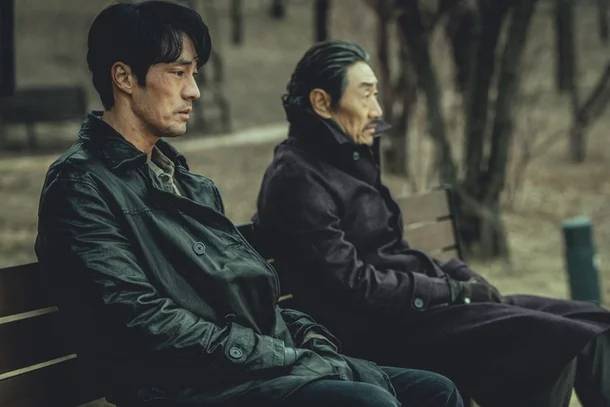 "Mercy for None," starring So Ji-sub (left) and Huh Joon-ho (Netflix)