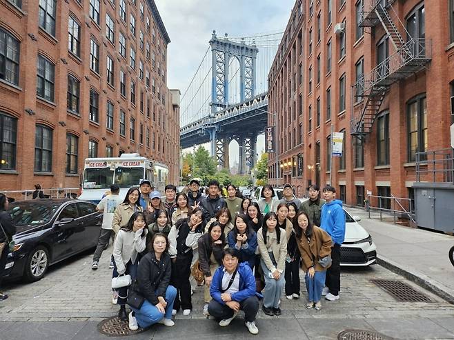 Hansae employees pose for a photo during their visit to New York. [HANSAE]
