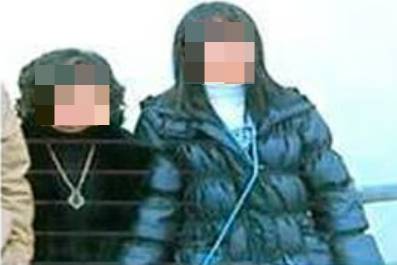 2008년 6월27일 인천강화경찰서가 배포한 '강화모녀' 실종 수배 전단지 속 모녀의 모습. /사진=인천강화경찰서