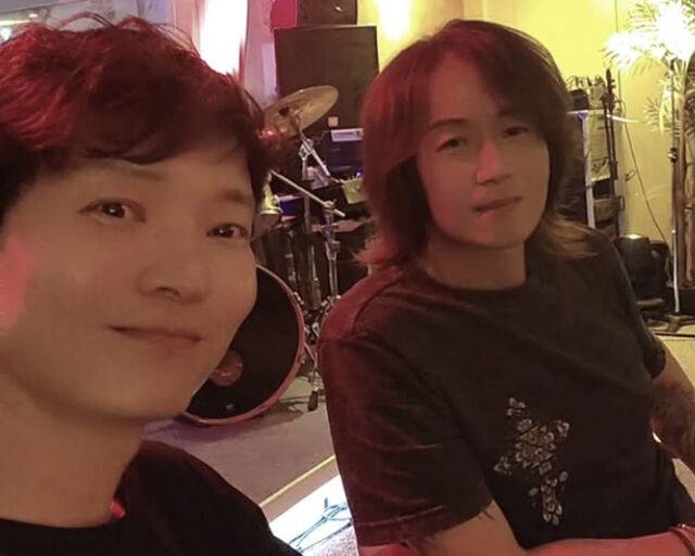 신정환이 이브와 인증샷을 찍었다. / 신정환 소셜미디어