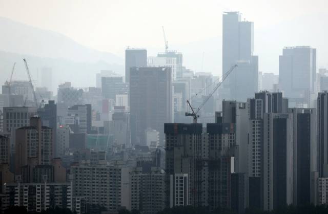 서울 시내 아파트 전경. 연합뉴스