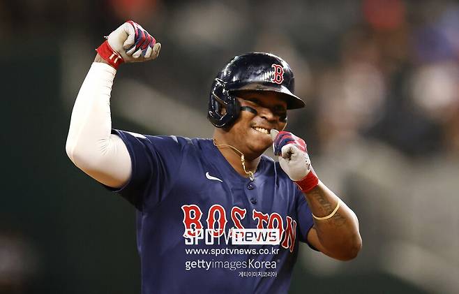 ▲ 포지션 변경 문제로 보스턴 레드삭스와 불화를 겪은 라파엘 데버스. 결국 샌프란시스코 자이언츠로 트레이드됐다.