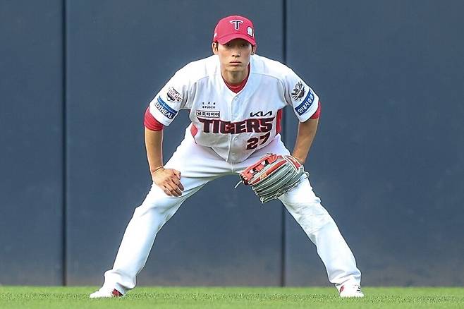 ▲ 뛰어난 수비력으로 위기의 KIA 외야 수비력을 구한 김호령은 최근 주전으로 입지를 굳히고 있다 ⓒKIA타이거즈