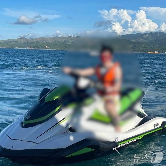 A 씨가 범죄수익금으로 호화로운 생활을 누리고 있는 모습. (경기남부경찰청 제공 .재판매 및 DB 금지) 2025.6.18/뉴스1