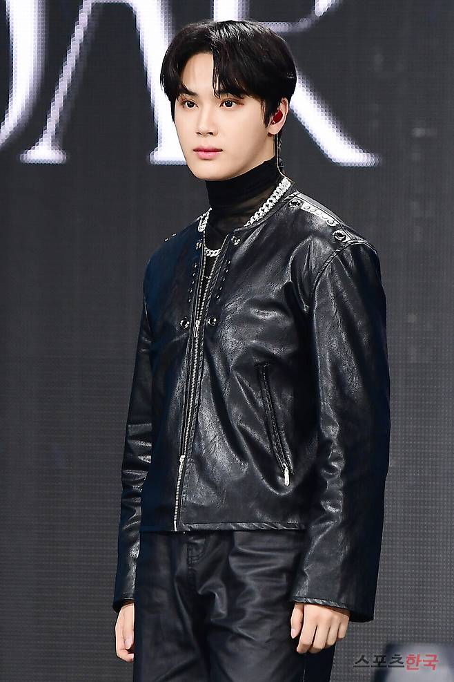 미니 8집 `비 어웨이크(BE AWAKE)` 쇼케이스에 참석한 더보이즈 주학년. ⓒ이혜영 기자 lhy@hankooki.com