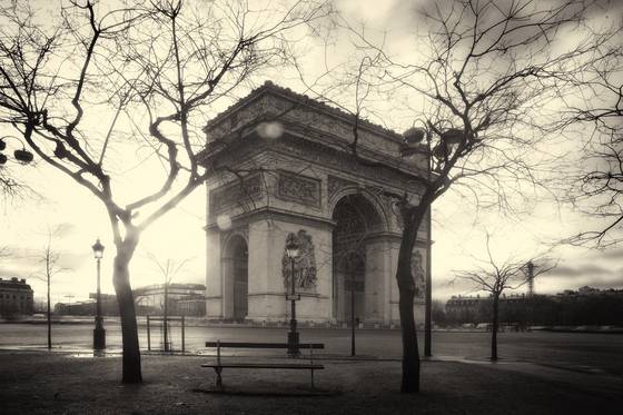 미국 유학 시절인 지난 2008년 여자친구로부터 일방적인 이별 통보를 받고 충동적으로 떠난 파리 여행에서 찍은 사진. 김중만 작가의 찬사를 받으며 큰 꺠달음을 얻었다. [사진 현효제]