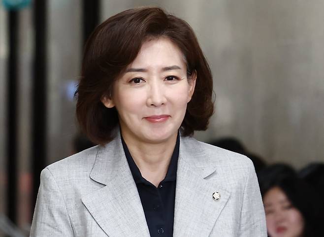 나경원 국민의힘 의원이 18일 오전 서울 여의도 국회에서 열린 4선 이상 의원 간담회에 참석하고 있다. / 사진=뉴스1