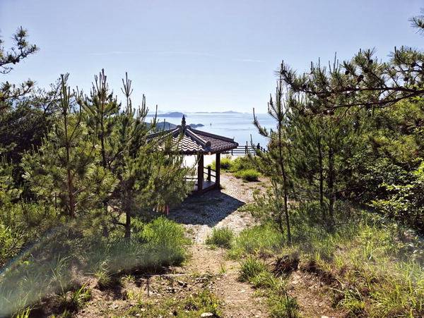 금당적벽의 세포전망대.