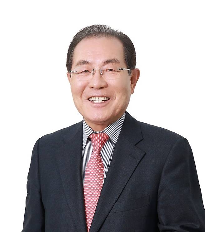 윤동한 콜마그룹 회장. /콜마비앤에이치