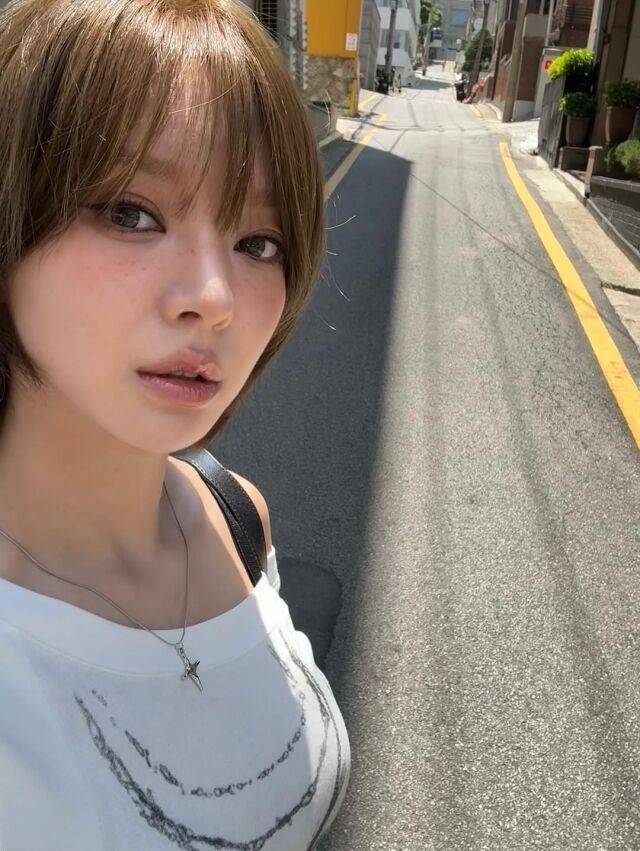 주근깨 메이크업을 한 초아./초아 인스타그램