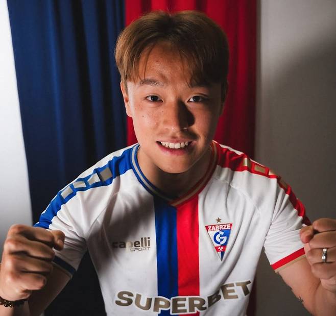 구르니크 자브제로 이적한 고영준 [구르니크 자브제 SNS 캡처. 재판매 및 DB 금지]