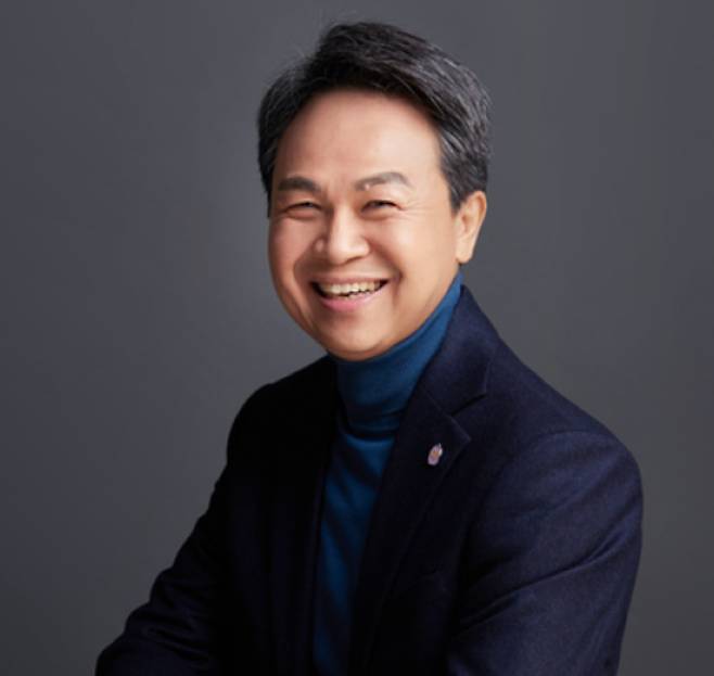 사진: 진옥동 신한금융그룹 회장