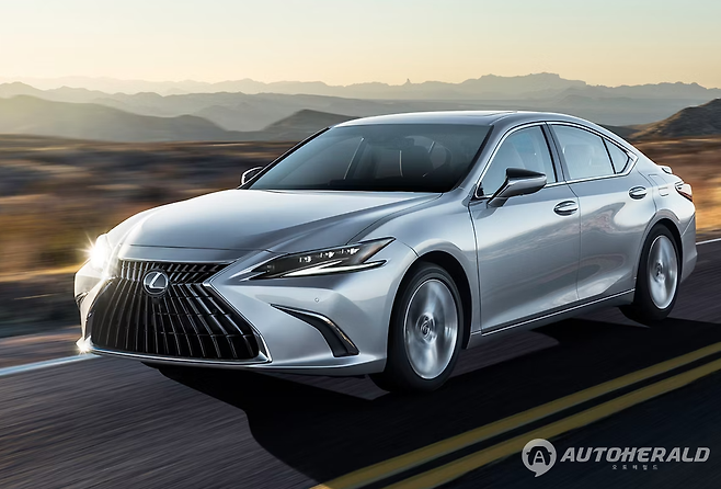 렉서스 라인업 가운데 국내 시장에서 가장 많이 팔리고 있는 ES300이 영국에서 가장 많이 도난을 당하고 있는 것으로 나타났다. (오토헤럴드 DB)