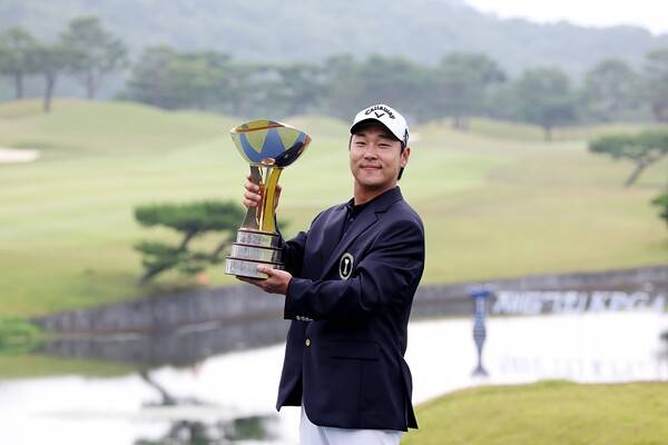 전가람, 김홍택, 배상문, 송영한, 김민규, 김백준, 김성현, 박상현 프로 등이 출전하는 2025년 한국프로골프(KPGA) 투어 제68회 KPGA 선수권대회. 사진은 2024년 우승자 전가람 프로의 모습이다. 사진제공=KPGA