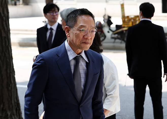 Hyundai Card Vice Chairman Chung Tae-young attends a wedding at Jongno Church in Jongno District, central Seoul on June 2, 2023. [YONHAP]